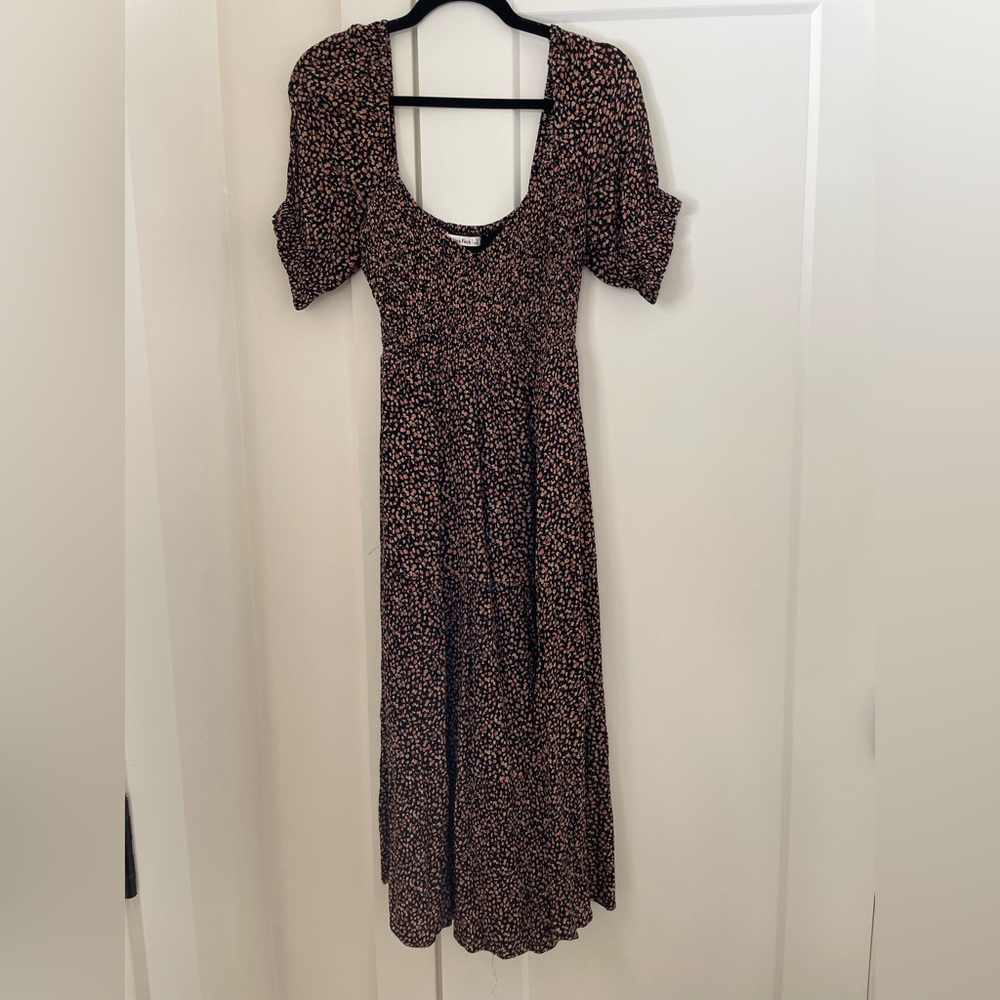 Abercrombie & Fitch Short Sleeve Smocked Midi Dress